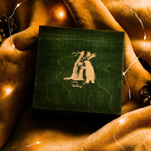 Drewniana szkatułka Niedźwiedź (zielona).jpg