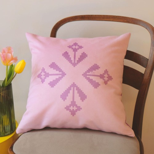 Welwetowa poszewka na poduszkę dekoracyjną Cztery kwiaty.jpg