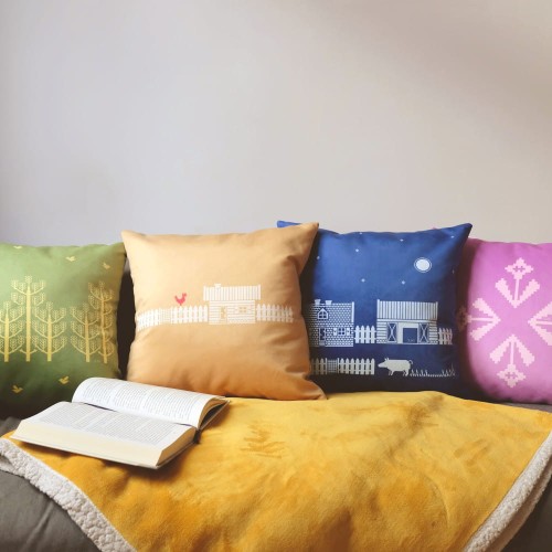 Welwetowa poszewka na poduszkę dekoracyjną Kukuryku.jpg